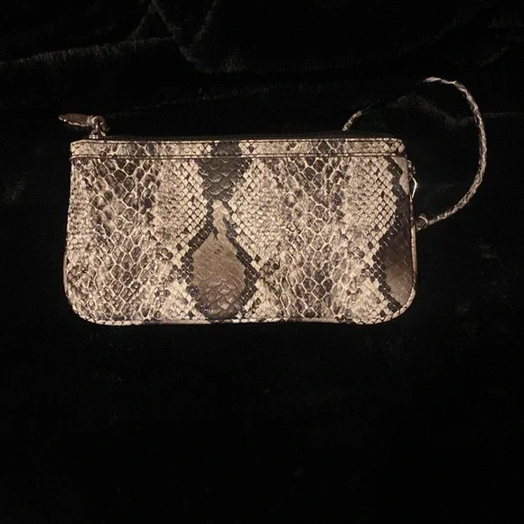 Nine West snakeskin wristlet - Picture 4 of 4